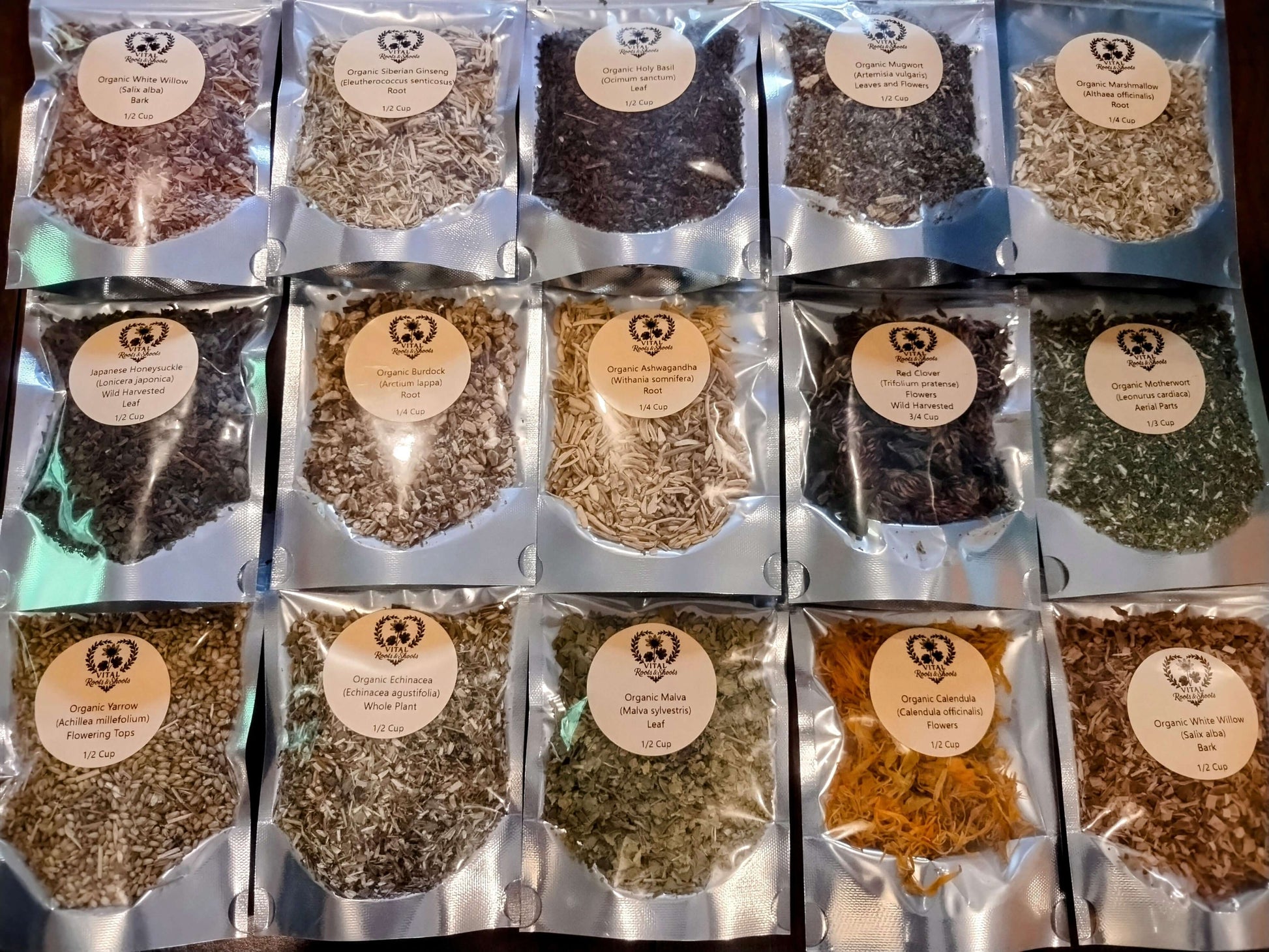 A stunningly beautiful variety of organic loose herbs and spices in resealable pouches.
